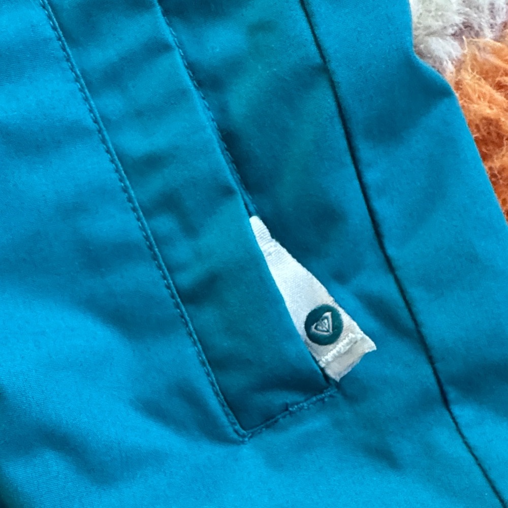 Girl’s Roxy Snow Pants - Picture 3 of 9
